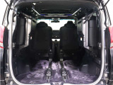 ミニバン最大級のスペース!ご家族、お友達とのキャンプやバーベキューほか、お仕事でも十分な容量が有ります!