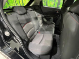 後部座席も気になるようなキズ・汚れやへたり等、大きなダメージはなく、良好な状態です。