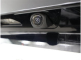 バックカメラが付いているので後方確認が非常にしやすいです。今や運転初心者も熟練者も必須装備!ついていて損はないですね♪