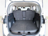 広々としたラゲージスペースを備えています。大きなものや長さのある荷物もしっかりと積み込めます。