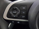 ステアリングスイッチ装備!運転しながら手元でオーディオの操作などができます。