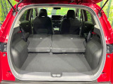 普段のお買い物や通勤、送迎等に十分な荷室スペースを確保しております。セカンドシートを倒すと、大きな荷物の積載も可能です♪
