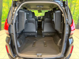 普段のお買い物や通勤、送迎等に十分な荷室スペースを確保しております。セカンドシートを倒すと、大きな荷物の積載も可能です♪