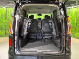 普段のお買い物や通勤、送迎等に十分な荷室スペースを確保しております。セカンドシートを倒すと、大きな荷物の積載も可能です♪
