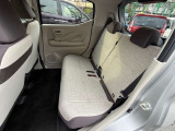後部座席も綺麗で広々してます!