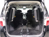 ミニバン最大級のスペース!ご家族、お友達とのキャンプやバーベキューほか、お仕事でも十分な容量が有ります!