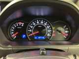 とっても見やすいメーターです。夜間時はラグジュアリーな気分にさせてくれる照明が魅力ですので、夜のドライブも楽しみになりますよ♪