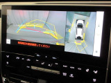 パノラミックビューモニター付きです。車両を上から見たような映像をディスプレイオーディオ画面に表示。運転席からの目視だけでは見にくい、車両周辺の状況をリアルタイムでしっかり確認できます。