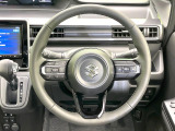 【純正革巻きステアリング】上質な革を使用することで、手にしっかり馴染みとても運転しやすいハンドルです♪