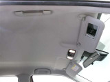 運転席サンバイザーには、バニティーミラー付いてます。