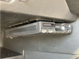 ETC車載器(高速道路の利用時に 料金所の通過をスムーズに行うために自動で料金を精算するシステム)