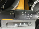 【オートライト(AUTO)】外の明るさをシステムが感知して、自動でヘッドライトが点灯します!ヘッドライトをつけ忘れを防ぐ便利機能です。