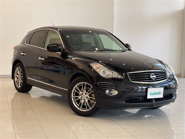 スカイラインクロスオーバー 3.7 370GT FOUR タイプP 4WD 4WD 本革シート