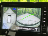 【アラウンドビューモニター】専用のカメラにより、上から見下ろしたような視点で360度クルマの周囲を確認することができます☆死角部分も確認しやすく、狭い場所での切り返しや駐車もスムーズに行えます。