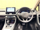 RAV4ならではの見晴らしのよい前方視界で、快適なドライブをお楽しみいただけます。