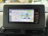 ディーラー純正ナビゲーション付き、行きたい所に案内してくれます。楽しいドライブのお手伝い(*&acute;&nabla;`)ノ