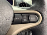 クルーズコントロール機能付きです。アクセルを踏まなくても設定した速度で自動で走ってくれます 高速道路の走行時にとても便利です!