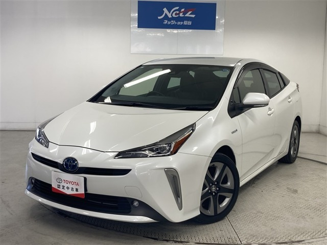 トヨタ プリウス 