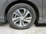 アルミホイール付きで足元もスタイリッシュに!