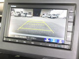 バックをするとき自動でリアの様子が映る『リアカメラ』付き!ナビ画面で確認しながらバックができますから安心ですね。でも、目視も大切ですよ!安全第一でお願いします!