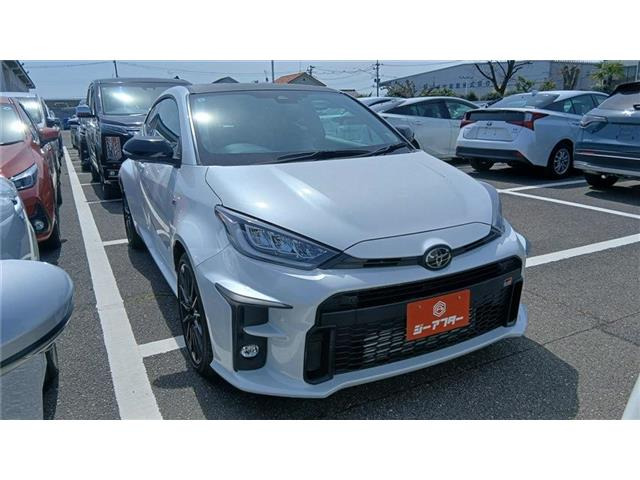 GRヤリス 1.6 RZ 4WD 6MT 禁煙車 JBLサウンド バックカメラ