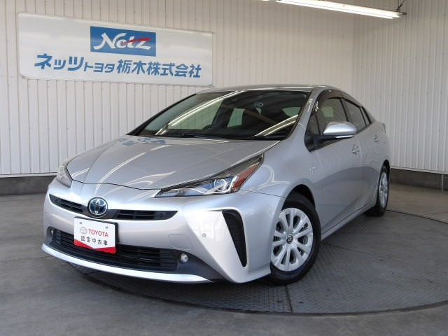 トヨタ プリウス 