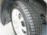 スタッドレスタイヤの状態になります〇