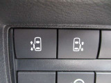 両側電動オートスライドドア付き!!運転席のスイッチでも開閉可能です♪重い荷物を持っている時や雨の日に重宝します。小さいお子様がいても巻き込み防止機能や手動のみに切替も出来ますので、安心です☆