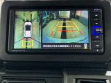 車庫入れの苦手な方にバック時のサポートバックモニター、パノラマモニター付き。※カメラが映し出す範囲は限られています。必ず車両周辺の安全を直接確認してください。