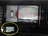 上から見下ろす感覚で駐車する事が出来るアラウンドビューモニター装備。映像はナビ画面かルームミラーに映ります。