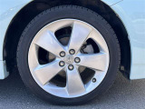 純正17インチアルミホイール!ボディにバッチリ合ってます!