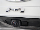バックカメラが付いているので後方確認が非常にしやすいです。今や運転初心者も熟練者も必須装備!ついていて損はないですね♪