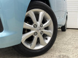 【純正14インチアルミホイール】外観にマッチした純正アルミホイールを装着しております。各種社外アルミホイールや、スタッドレスタイヤも取扱いしております。是非ご相談ください♪