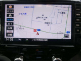 純正ナビで、初めての道や遠出でも安心、もちろんCDプレーヤー搭載なので、好きな音楽を聴きながら楽しいドライブを♪