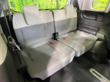 3列目シートはもちろん状態良好☆大人でもゆったりと座って頂けますので、大人数でのお出かけもラクラクです♪ご家族で、気の知れた仲間で、ドライブに行くのが楽しみですね♪