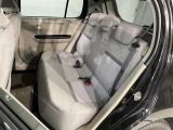 広々とした後部座席です♪