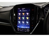 スマートフォンアプリも使え、大画面で直感的に操作できる11.6インチセンターインフォメーションディスプレイ&インフォテインメントシステム
