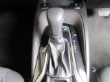 シフトレバー周辺