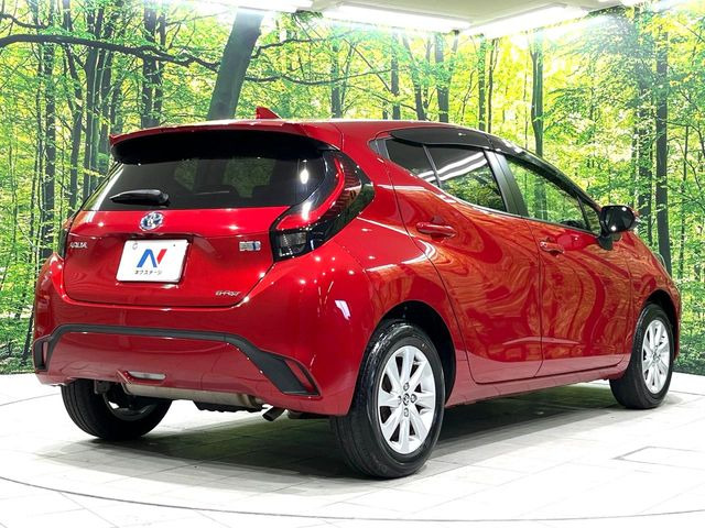 トヨタ アクア 1.5 Z の中古車詳細 (51,673km, エモーショナルレッドⅡ