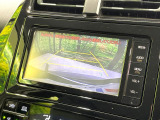 【バックカメラ】駐車時に後方がリアルタイム映像で確認できます。大型商業施設や立体駐車場での駐車時や、夜間のバック時に大活躍!運転スキルに関わらず、今や必須となった装備のひとつです!