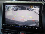 バックをするとき自動でリアの様子が映る『リアカメラ』付き!画面で確認しながらバックができますから安心ですね。でも、目視も大切ですよ!安全第一でお願いします!