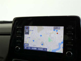7インチ画面のナビゲーション付です。ナビがあると便利、簡単設定で初めての場所でも迷いません。Bluetooth対応でスマホと連携して音楽も聞けます。