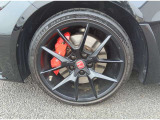 ☆純正アルミホイール☆足元のデザインを際立たせ軽快な走りを演出☆車の印象もスタイルも引き締まります☆