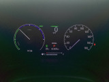 マルチインフォメーション・ディスプレイでは、燃費や車速、ホンダセンシング機能の注意表示など表示され、快適な運転に。