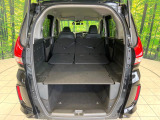 後席を格納すると、これだけの広さが!シーンに合わせたシートアレンジで、大きな荷物も積むことが出来ます♪