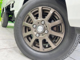 【12インチアルミホイール】外観にマッチしたアルミホイールを装着しております。各種アルミホイールや、スタッドレスタイヤも取扱いしております。是非ご相談ください♪