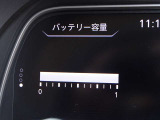 【メーターパネル】素早く車の情報が読み取れる、視認性に優れたシンプルなデザインのメーターパネルです。