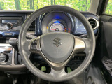 【純正革巻きステアリング】上質な革を使用することで、手にしっかり馴染みとても運転しやすいハンドルです♪