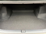 普段のお買い物や通勤、送迎等に十分な荷室スペースを確保しております。