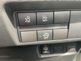 オートスライドドアは、運転席前にあるスイッチの操作でもオート開閉ができ、とても便利です。